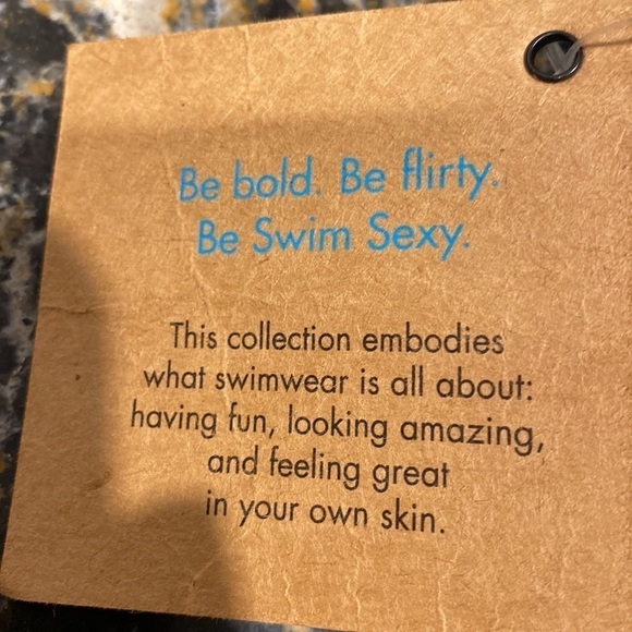 Q womens Swimsuitsforall swim suit top size 22W.   NWT - Picture 3 of 5